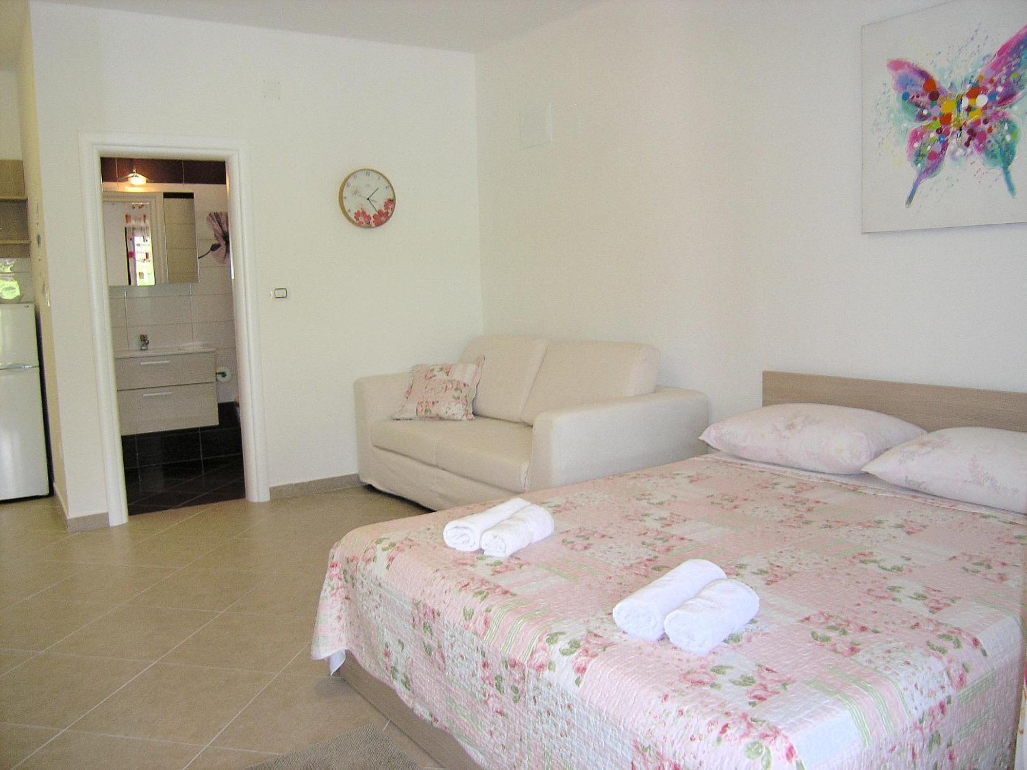 Apartments Iva Krk Town Luaran gambar