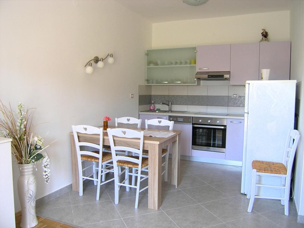 Apartments Iva Krk Town Luaran gambar